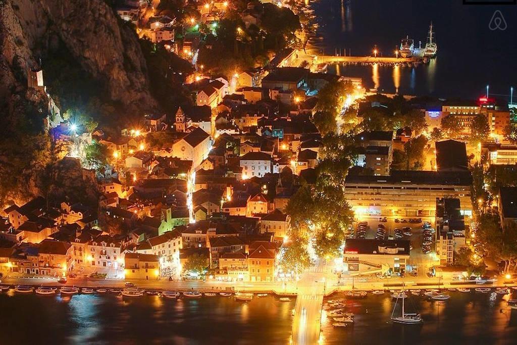 Appartamento Apartman Horizont Omiš Esterno foto