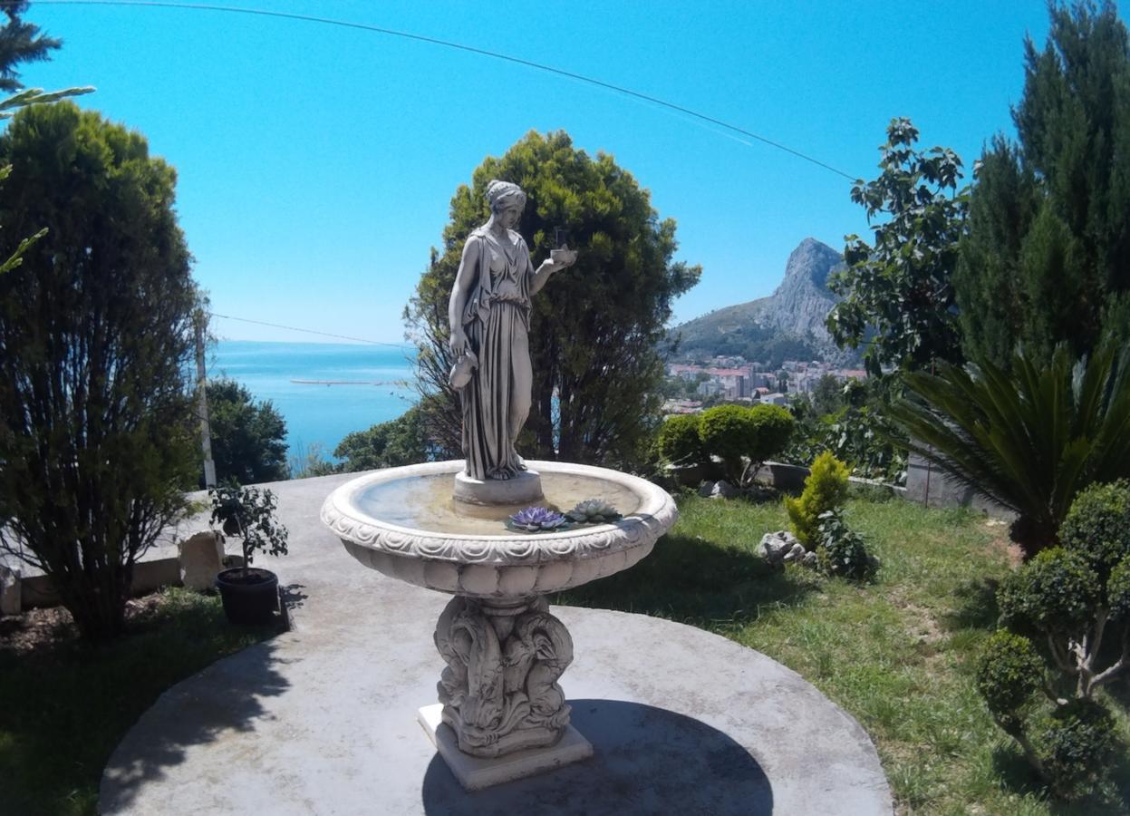 Appartamento Apartman Horizont Omiš Esterno foto