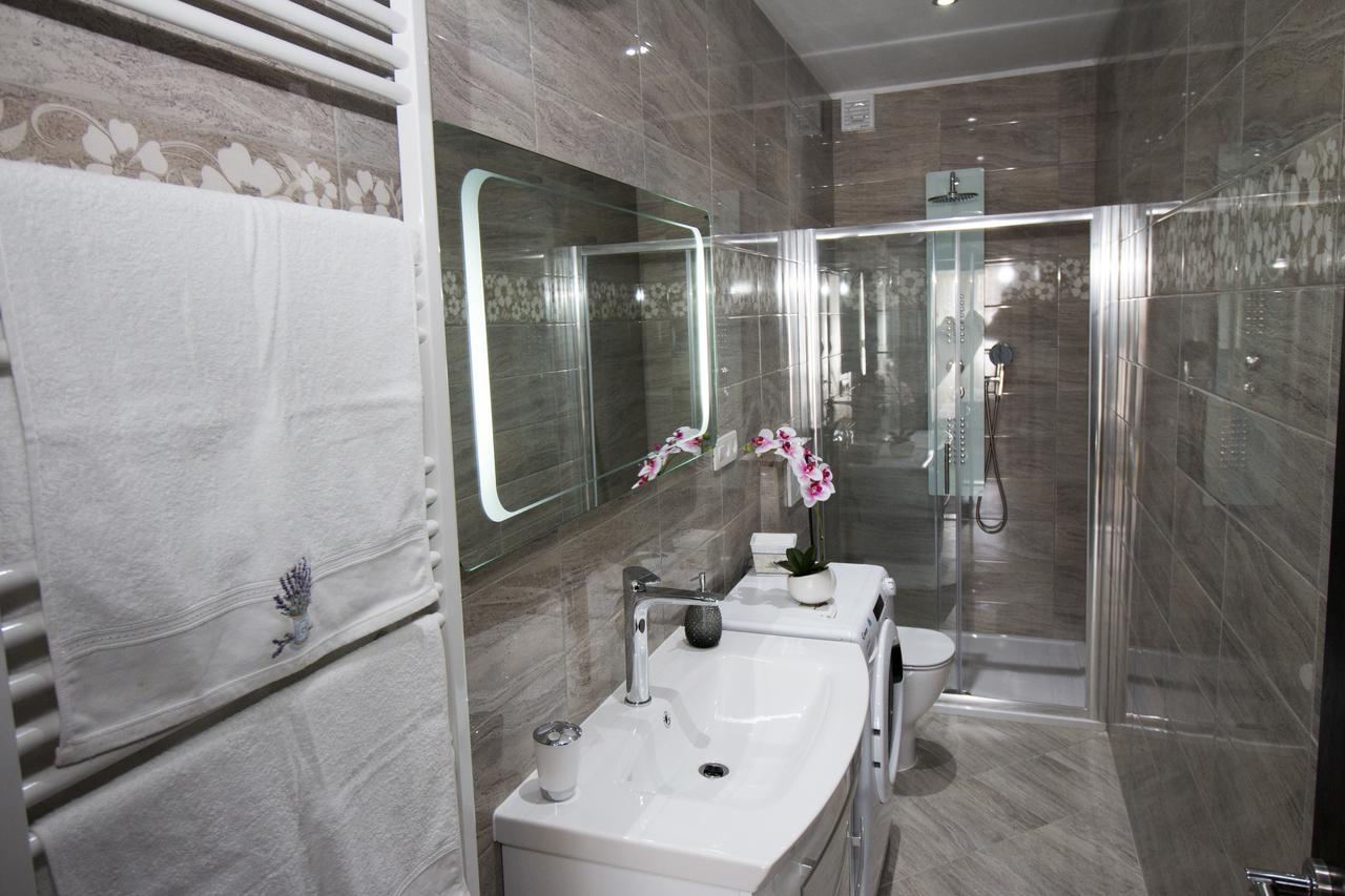 Appartamento Apartman Horizont Omiš Esterno foto