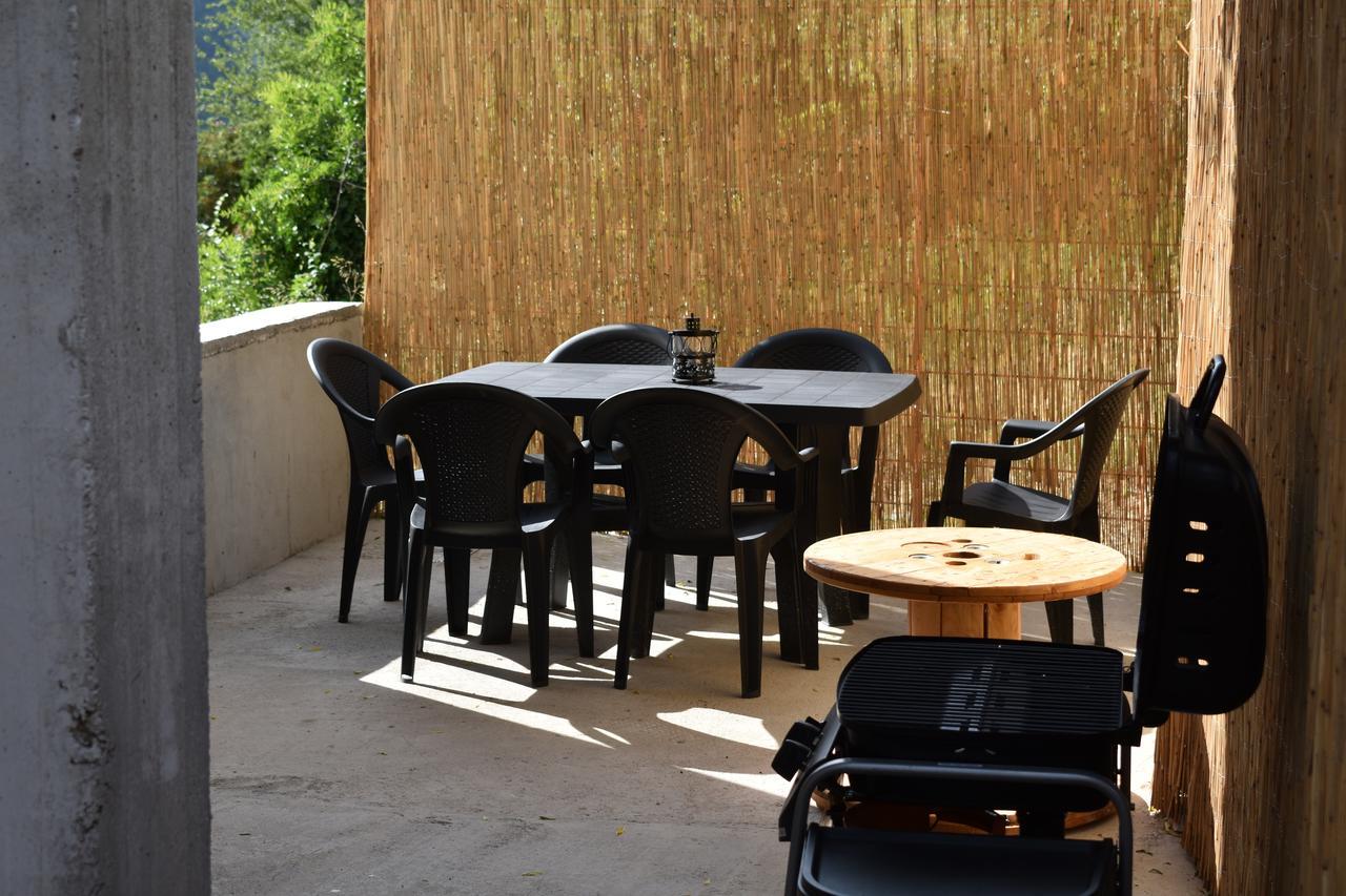 Appartamento Apartman Horizont Omiš Esterno foto