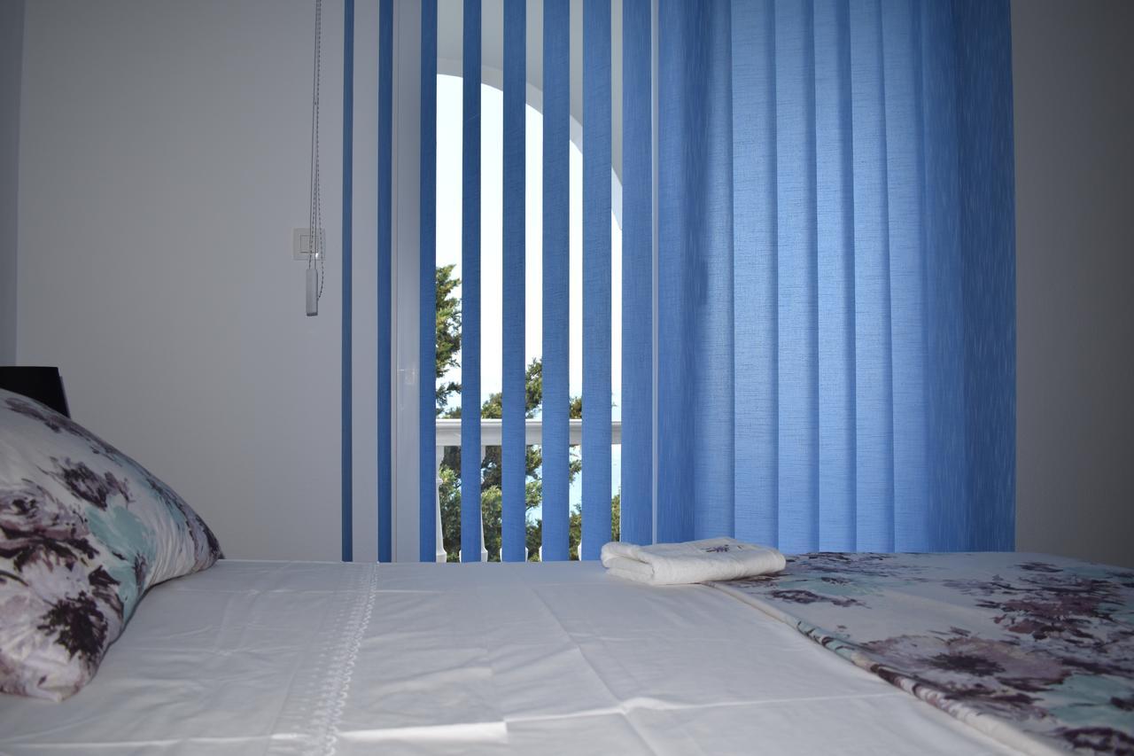 Appartamento Apartman Horizont Omiš Esterno foto
