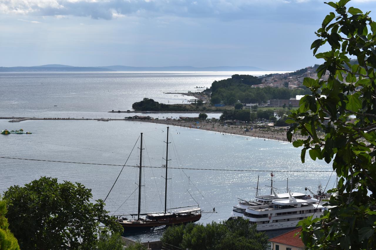 Appartamento Apartman Horizont Omiš Esterno foto