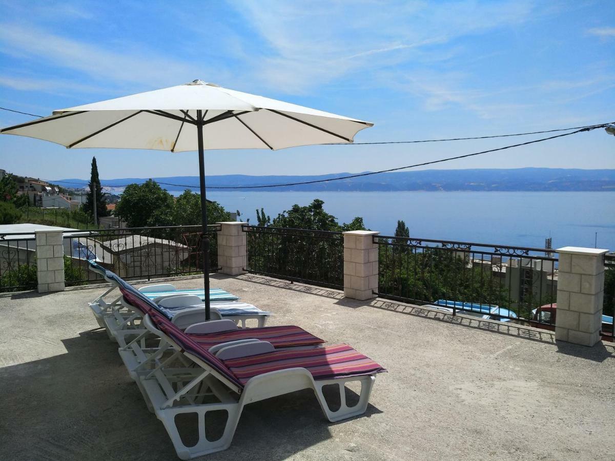 Appartamento Apartman Horizont Omiš Esterno foto